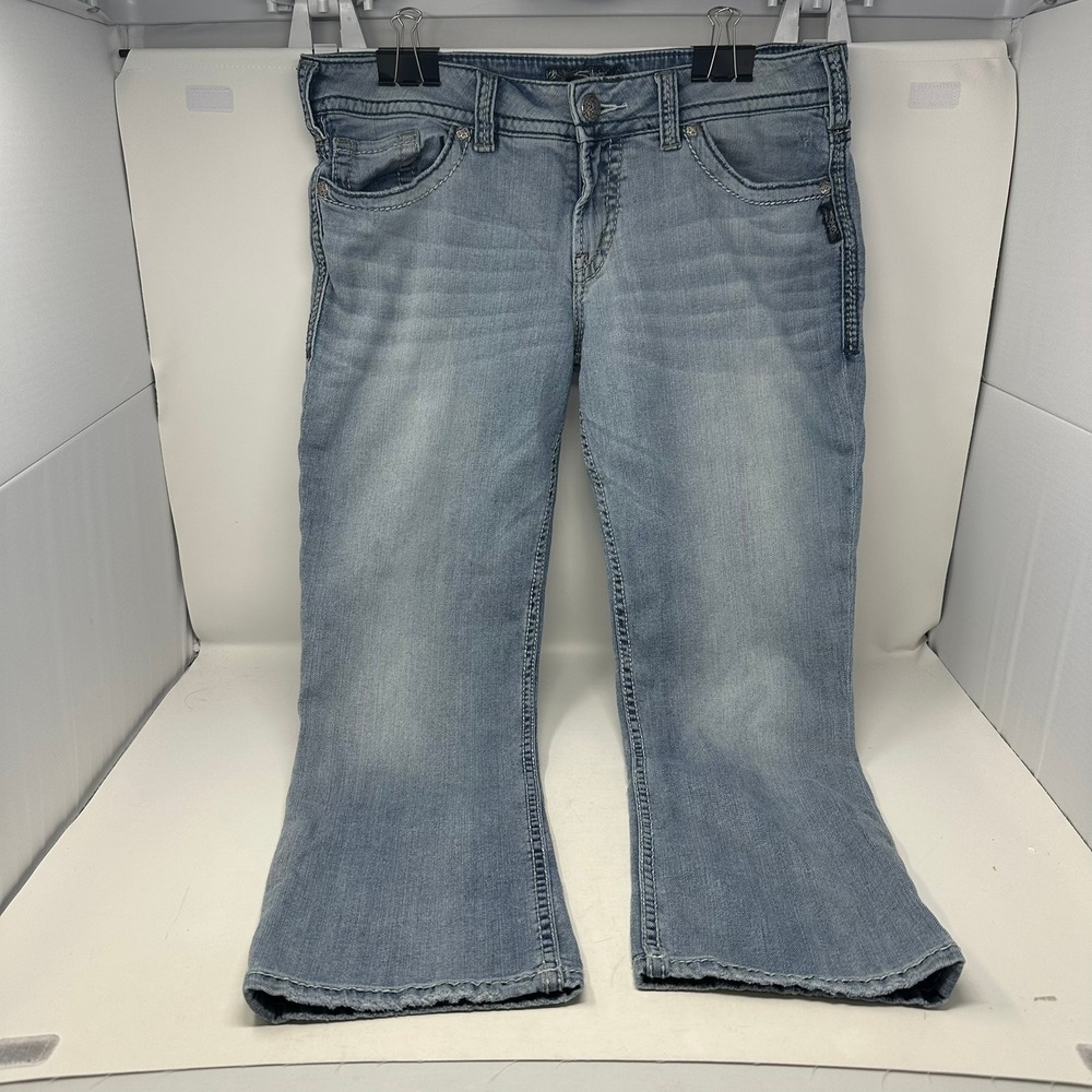 Silver Jeans Capri Women W32 Light Blue Suki Capri Mid Rise Distressed Denim